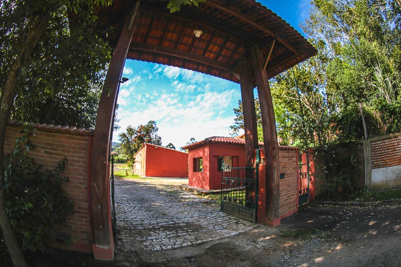 Pousada Pedra Da Mina Passa Quatro Luaran gambar